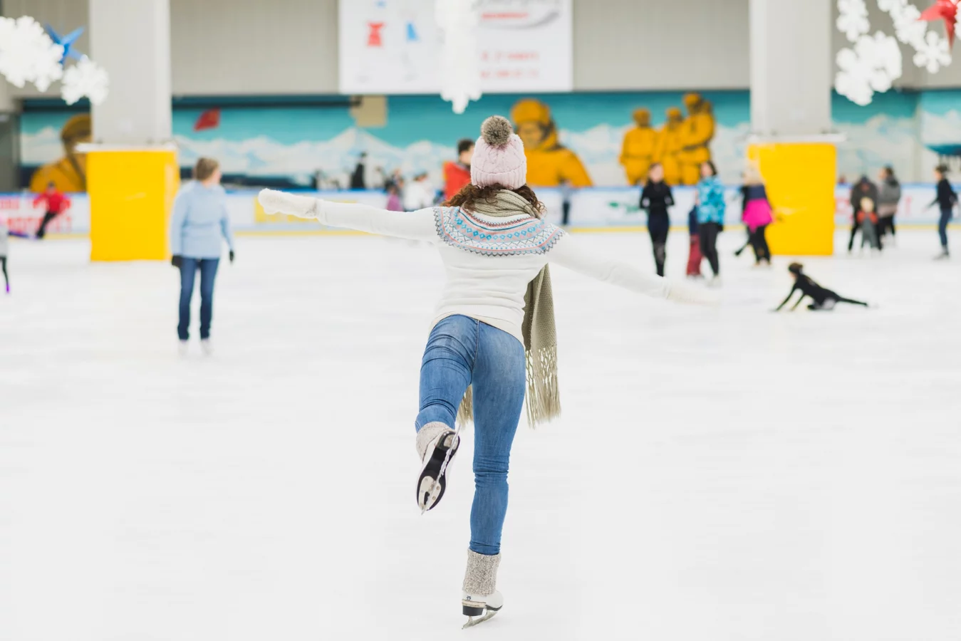 Acoperirea patinoarului cu o hală de cort - cât costă?